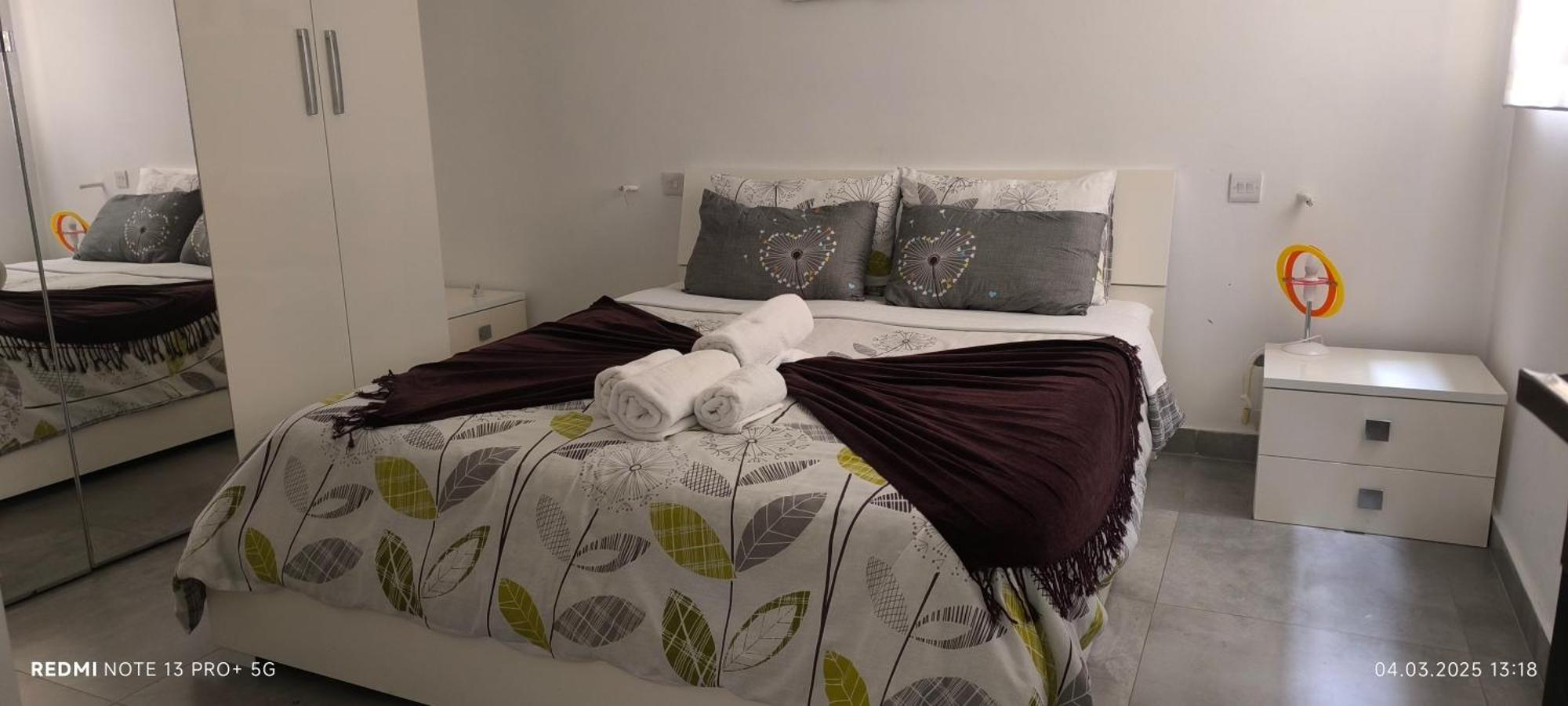 One Bedroom Tea Apartment Il-Gzira Eksteriør billede