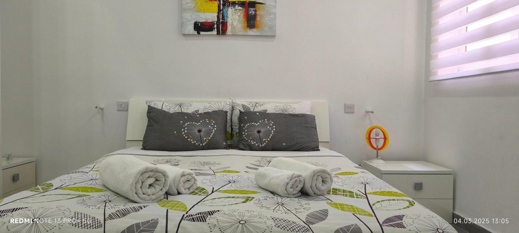 One Bedroom Tea Apartment Il-Gzira Eksteriør billede